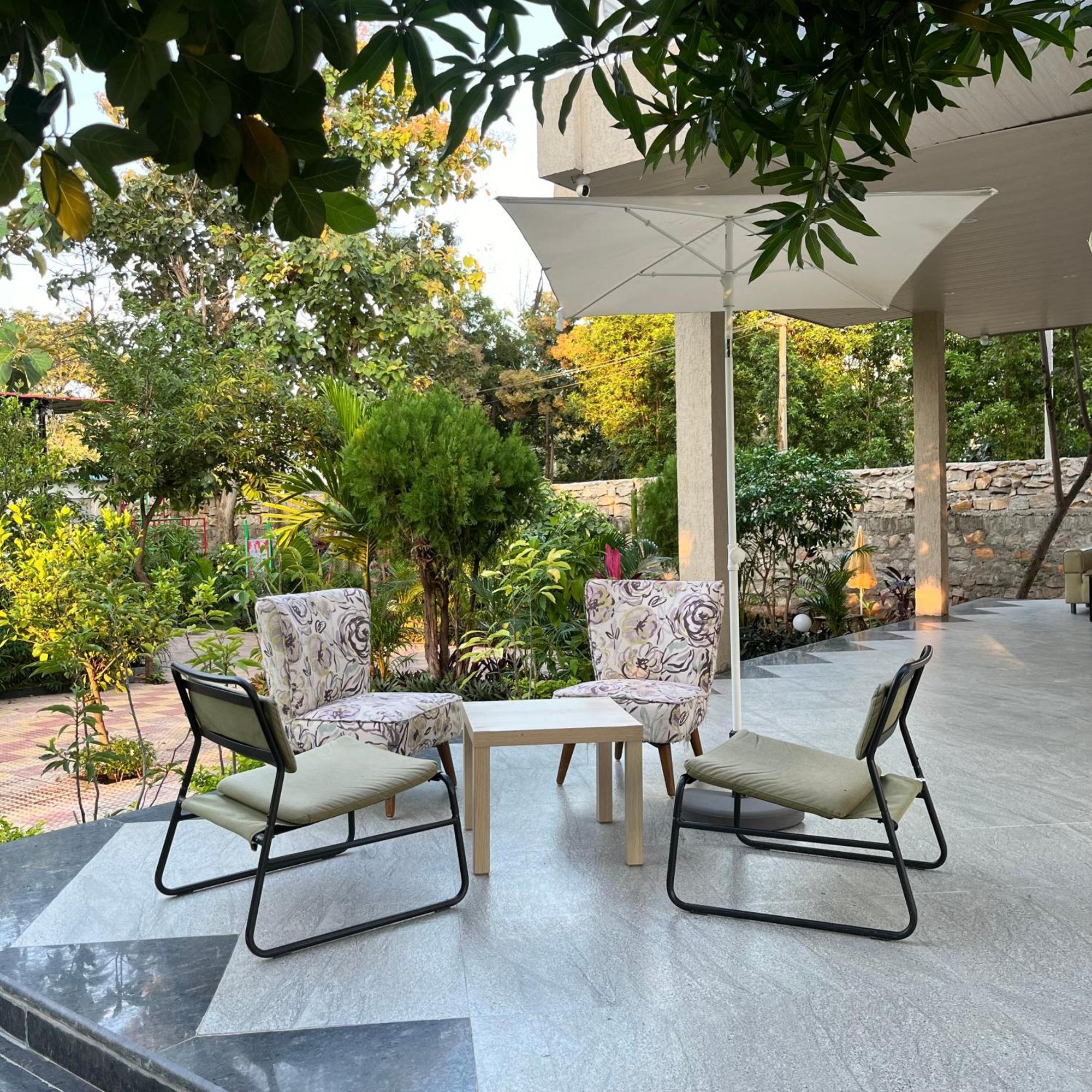Jlr Farm Stay Haïdarabad Extérieur photo